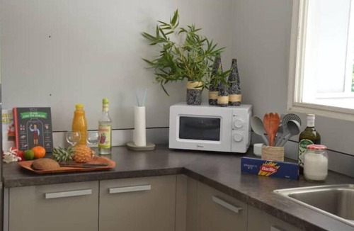 Pa'ofa'i House | Central 270m² 15p + Wifi Parking