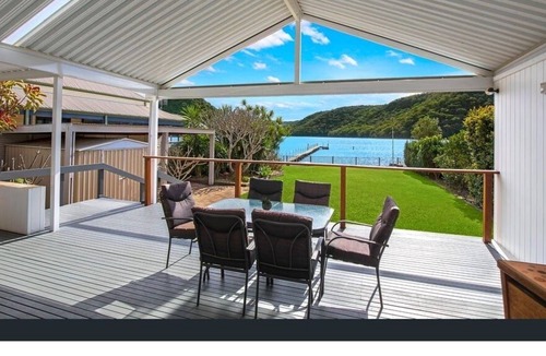 Woy Woy Bay House | Central Coast Absolute Waterfront Cottage with Private Jetty