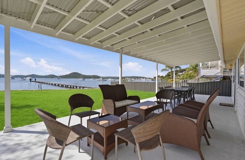 Koolewong House | Central Coast Waterfront | 2BR + Jetty Access