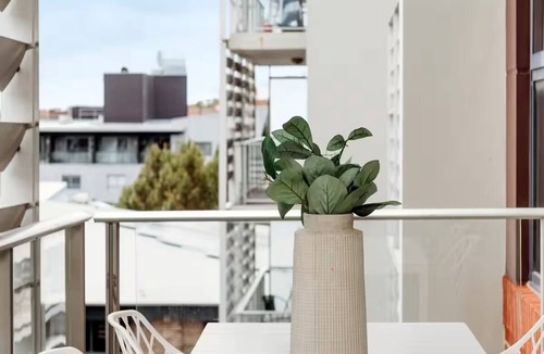 Camperdown Apartment | Central heart 1 BRD in Ultimo w/Paring & Pool Gym