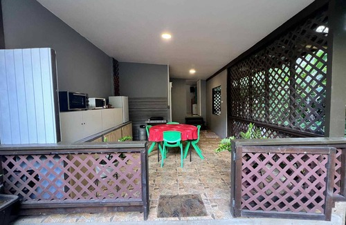 Vaiare Bed & Breakfast | Chambre d'hôte 10 minutes from the Vai'are wharf.