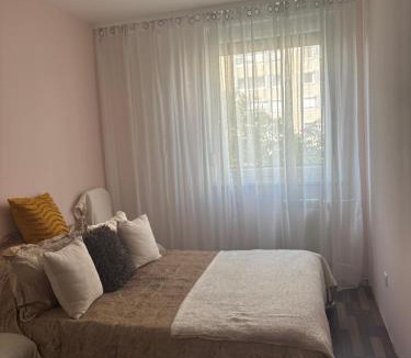 Csepel-Szabotelep Apartment | Champions League short stay apartment