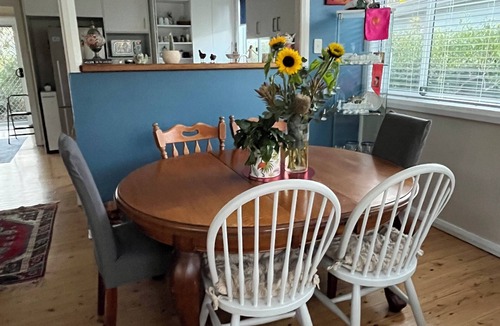 Yattalunga Cottage | Charming 2-bedroom cottage with AC, WiFi in enchanting Yattalunga.
