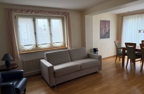 Ringgenberg Apartment | Charming and quiet vacation apartment with panoramic views of the mountains