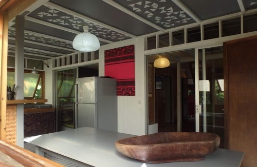Vai'anae House | Charming bungalow in Polynesia, sleeps 5, near beach, Moorea