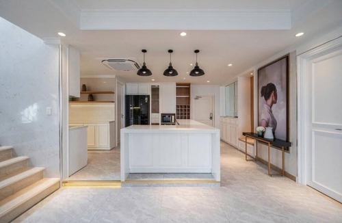 Thu Thiem Apartment | Charming white Saigon Penthouse