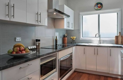 Cheero Point House | Cheero Cottage - relax by the Hawkesbury River