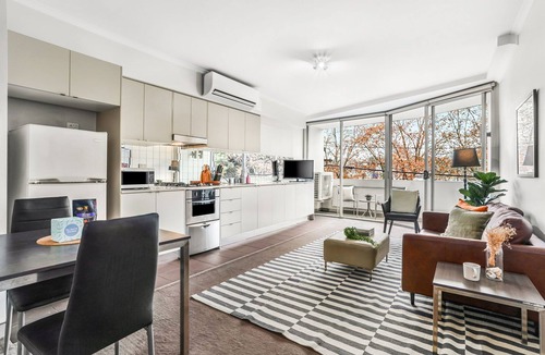 Ultimo Apartment | Chippendale - Minutes to Central - 1BR