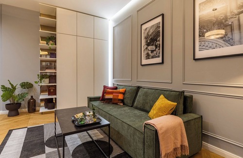Erzsebetvaros Apartment | City center Steps from Synagogue Budapest famous Ruin Bars street food, Balcony,
