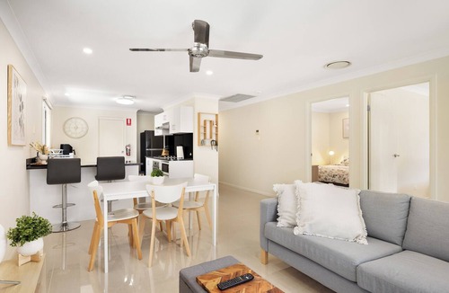 Sunnybank Apartment | Clean Sunnybank 1BR | Train Access | 1144D1