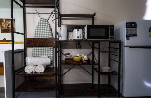 Campbelltown Apartment | Close to buses and trains walking distance