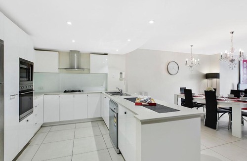 The Entrance Apartment | Coast Luxury Apartment 21