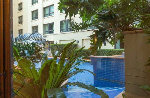 Parramatta Apartment | Contemporary 1-Bed First Floor Unit with Pool