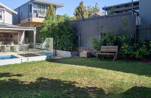 Coogee House | Coogee Oasis is Beach House with Pool Moments to Coogee Beach
