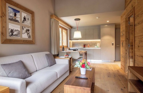 Zinal Apartment | Cosy apartment for 4 people with WIFI, TV, terrace and pets allowed
