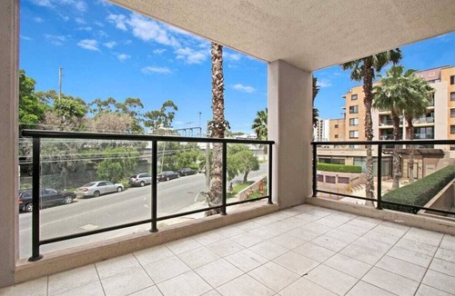 Lidcombe Apartment | Cosy Apartment in Sydney (Lidcombe) - 2Beds, 2 Baths and Parking