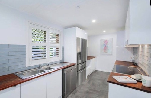 Umina Beach House | Cowper Cottage ~ Umina Beach ~ Family retreat walking distance to the ocean