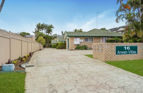 Maroochydore House | Cozy 2BR villa in Maroochydore
