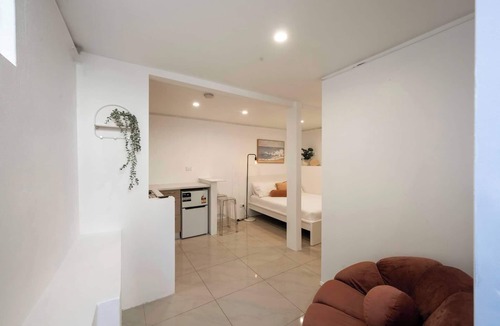 Bondi Apartment | Cozy Bondi Studio Retreat