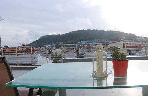 Gerakas Apartment | Cozy Studio with a Heart-Stealing View