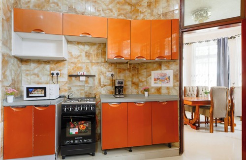 Dar es Salaam Bed & Breakfast | Cozy Tanzania Enjoyable 4-bedroom bed & breakfast in vibrant Dar es Salaam