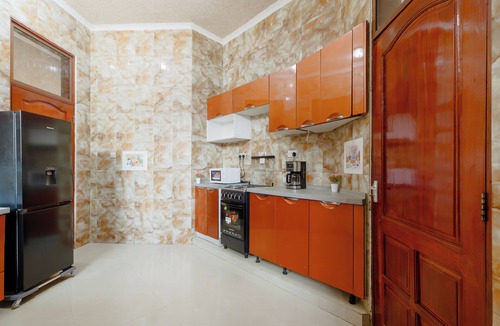 Dar es Salaam Bed & Breakfast | Cozy Tanzania Enjoyable 4-bedroom bed & breakfast in vibrant Dar es Salaam