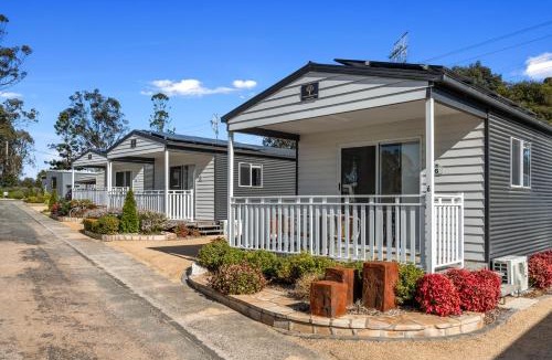 Crows Nest Hotel | Crows Nest Tourist Park