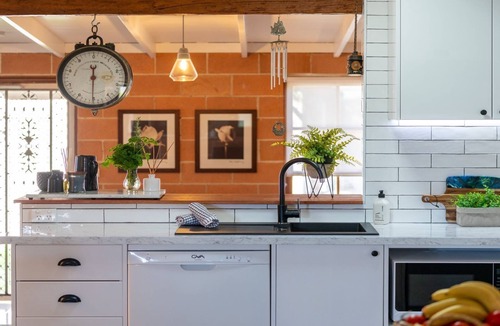 Currarong House | Cudgee – one street back from the beach