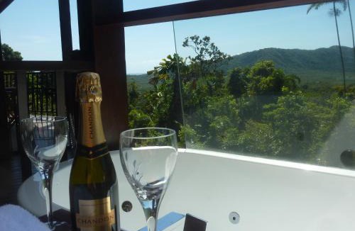 Cow Bay House | Daintree Holiday Homes - Yurara