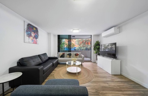 Ultimo Apartment | Delicated 3BR Apt (Parking)/Darling Harbour-10min