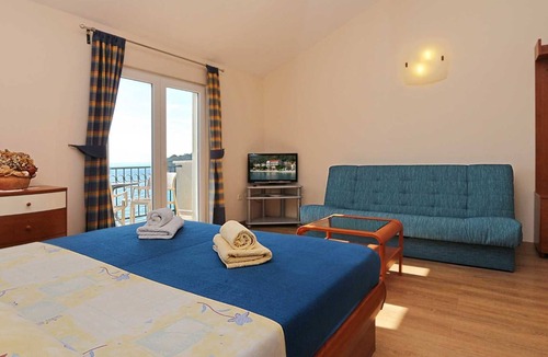 Drvenik Apartment | Double Comfortable Studio Sea View Apartment 32