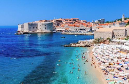 Komolac Boat Rental | Dubrovnik Delight: A Sun-Kissed Sailing Experience