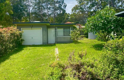 South Durras House | Durras Cottage - Pet friendly Holiday Home