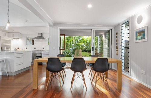 Sunshine Beach House | Dwyer St - Great Family Beach House!
