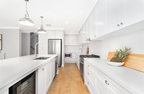 Catherine Hill Bay House | Eastport - Luxury Beach Retreat with Plunge Pool