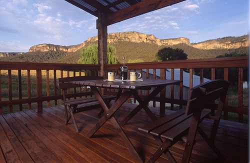 Kanimbla Cabin | Eco cabin (2bdrm) with VIEWS of Blue Mountains ACCESS IS VIA BLACKHEATH