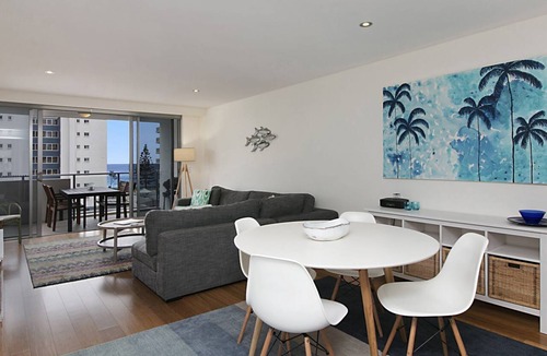 Coolangatta Apartment | Eden Apartments Unit 502 Modern apartment easy walk to Twin Towns Services club, Wi-Fi Inc.