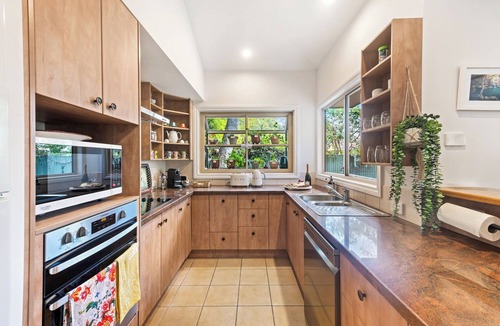 Montville House | Elevata Villa Retreat Montville with Magnesium Spa, Wood Fire, Privacy in Nature