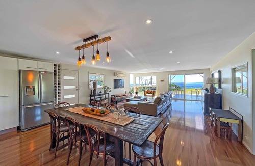 Mount View Cottage | Elouera Retreat - Hunter Valley escape with all around views