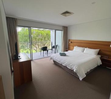 Magenta Shores Villa | Escape in Magenta golf pool tennis beach BBQ