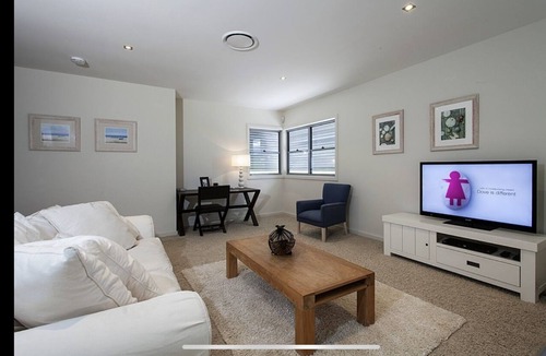 Yaroomba House | Exclusive and Tranquil Beachside Retreat