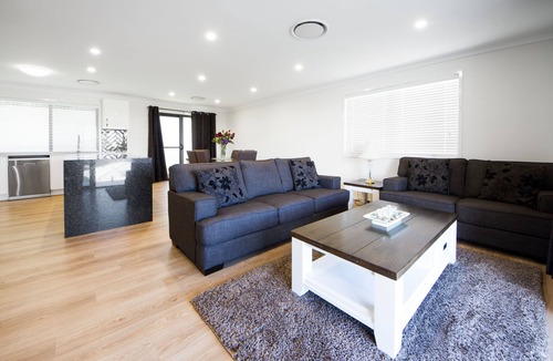 Bundamba House | Executive Home Accomodation