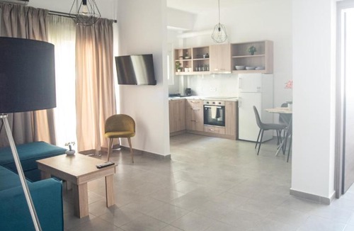 Khalkis Apartment | Explore Greece from City Centre Apartment