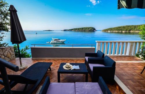 Molunat House | Extraordinary beach villa Becir
