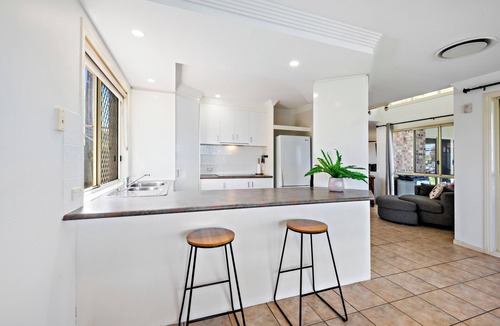 Banksia Beach House | Family Tides – Waterfront Home on the Canal