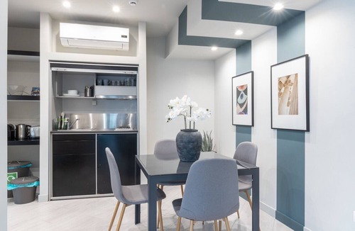 Psirri Apartment | Fantastic Central Athens Suite with Rooftop Deck
