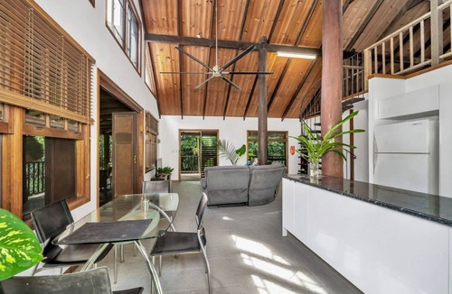 Midgeree Bar House | Fern House your serene rainforest retreat