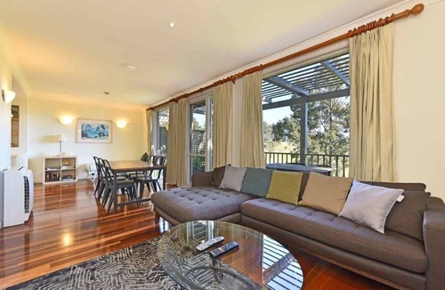 Pokolbin Villa | Ferre Villa located within Cypress Lakes Resort