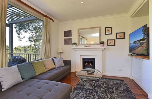 Pokolbin Villa | Ferre Villa located within Cypress Lakes Resort