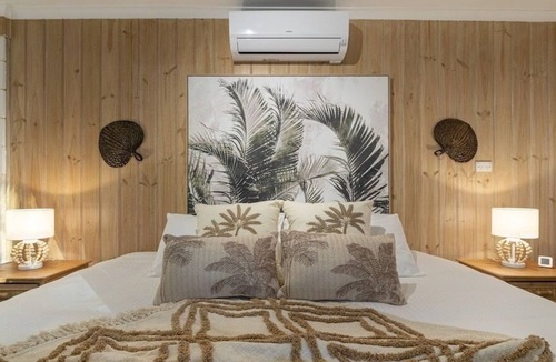 Ninderry House | Fijian Hinterland Retreat - sauna, heated pool, 15mins to beach!